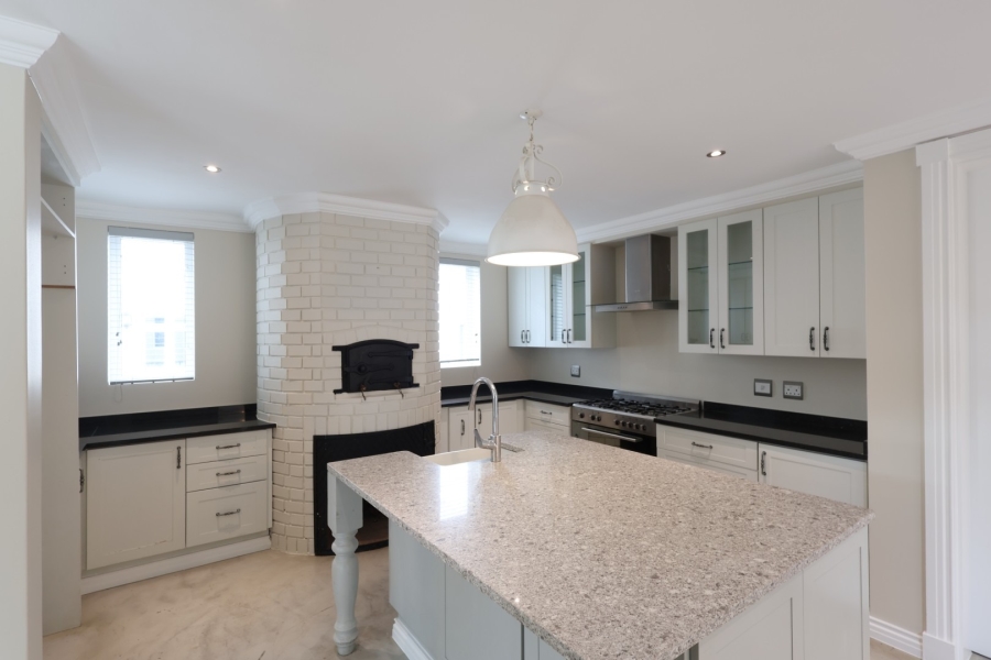 4 Bedroom Property for Sale in Val De Vie Estate Western Cape
